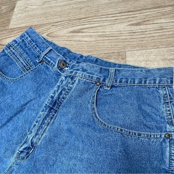 🥒 y2k Xhilaration Denim High Rise Blue Jean Mom Shorts Women’s Size 34, 12/14 - Picture 4 of 12